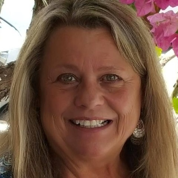 Meet your Posher, Dianna - Picture 1 of 1